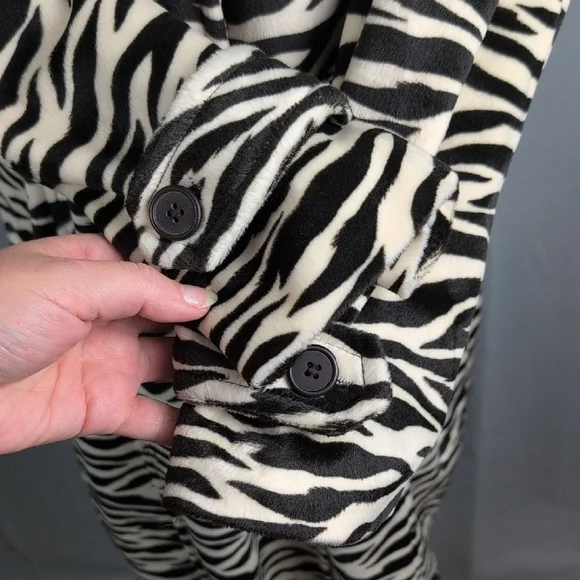 Mix It Black and Cream Animal Print Patterned Trench Coat New Large - Picture 6 of 12